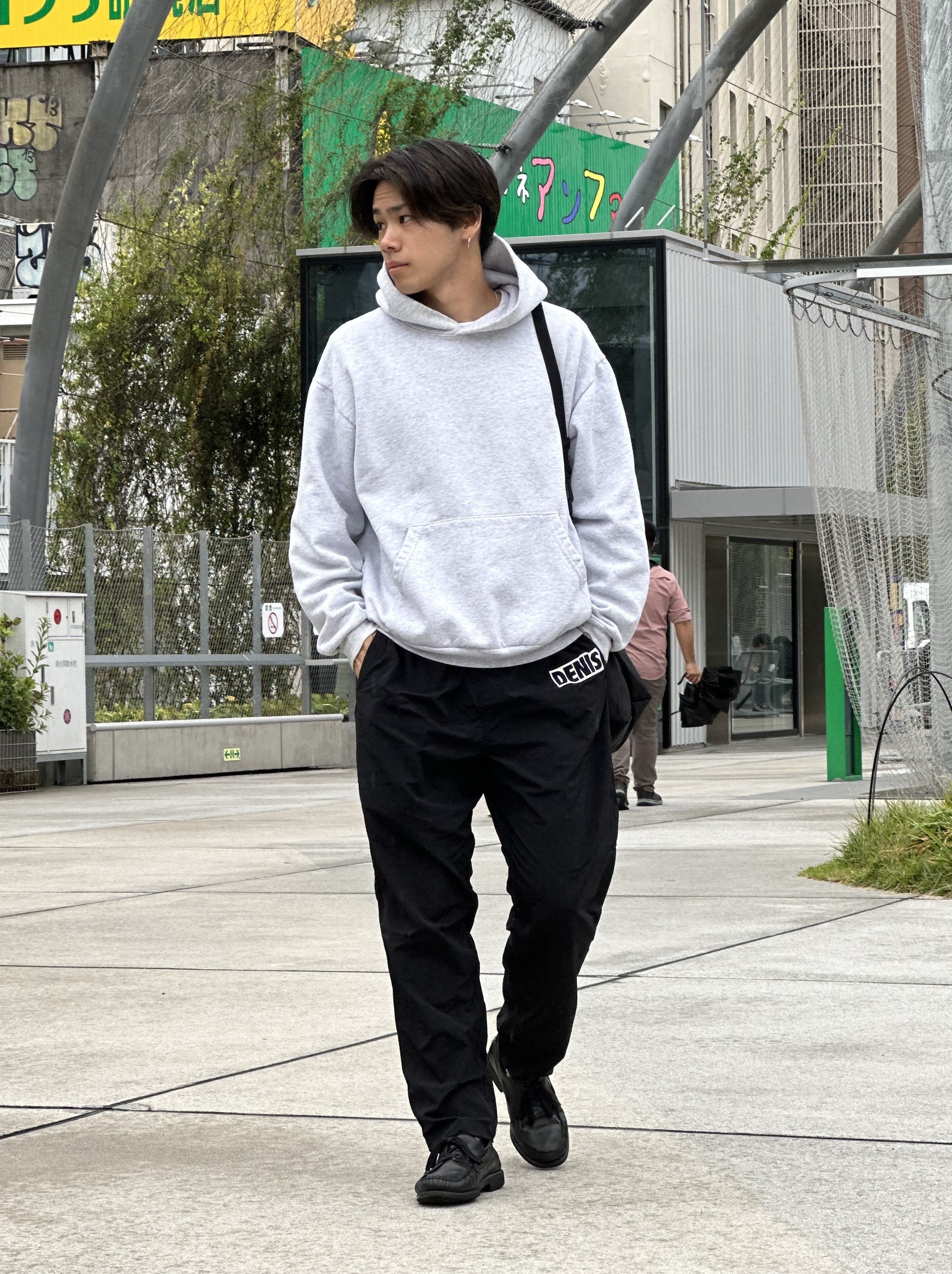 Long pants &amp;lt;BOX logo&amp;gt;