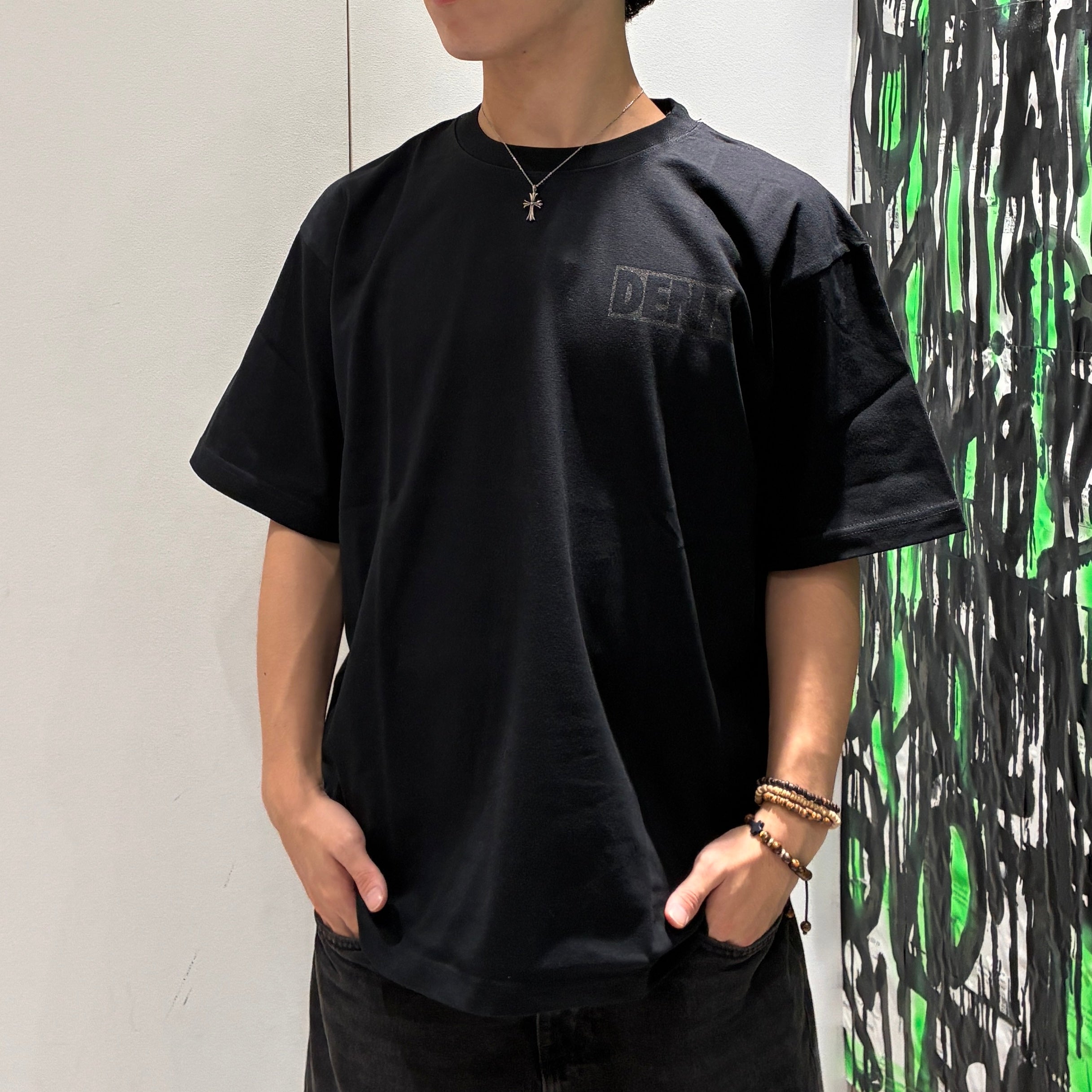 DENIS BOX LOGO Tee